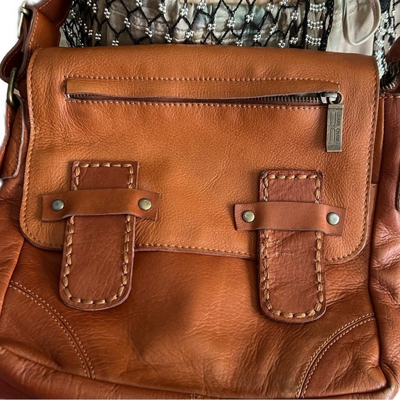 Claire Chase Cognac Brown Leather Small Messenger Bag - Picture 5 of 10